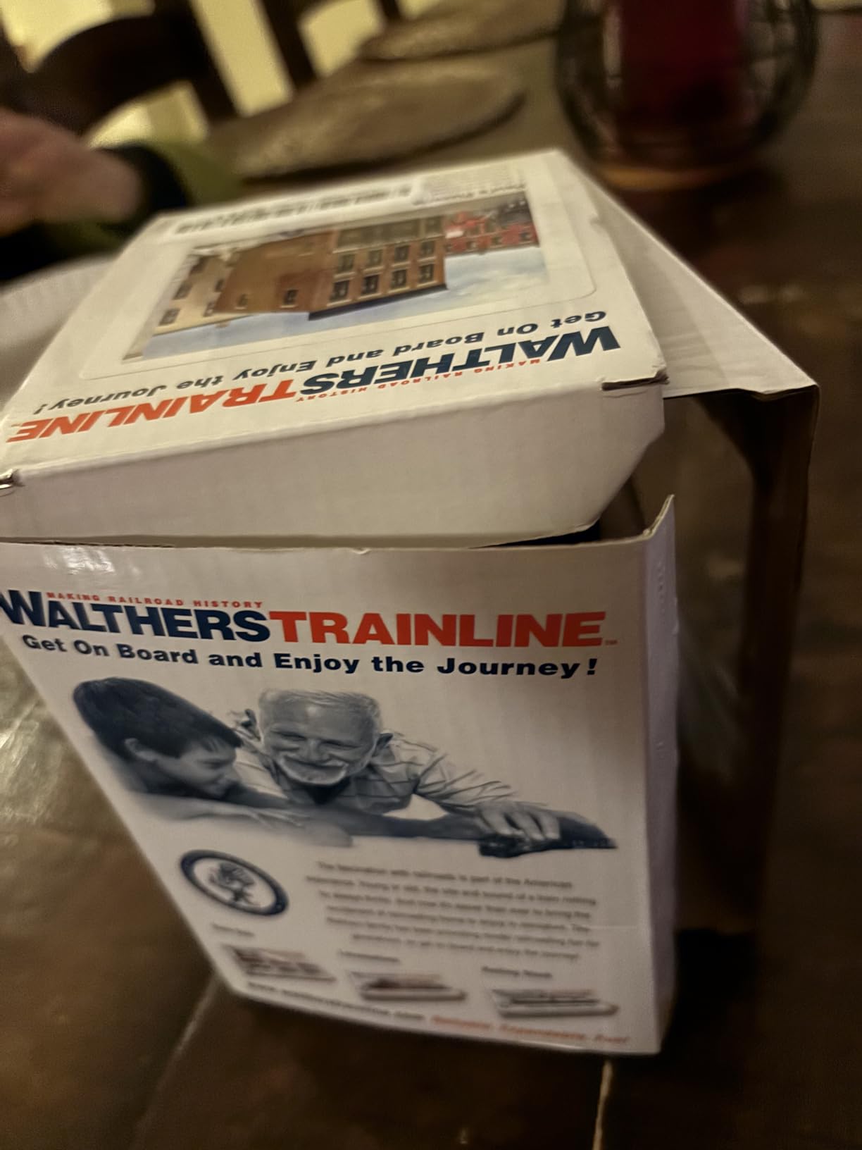 Walthers Trainline Motorized 110' Turntable 931-813 HO Scale Model Railroad - Structure Assembled Model customer photo 2