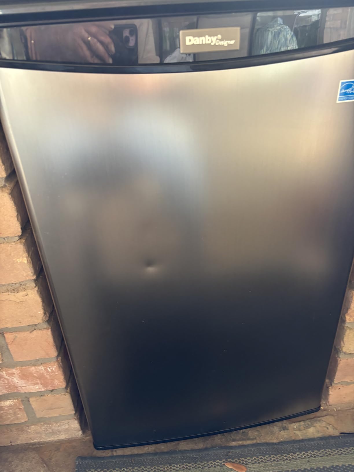 DAR044A4BSLDD 4.4 cu. ft. Compact Fridge in Stainless Steel customer photo 1