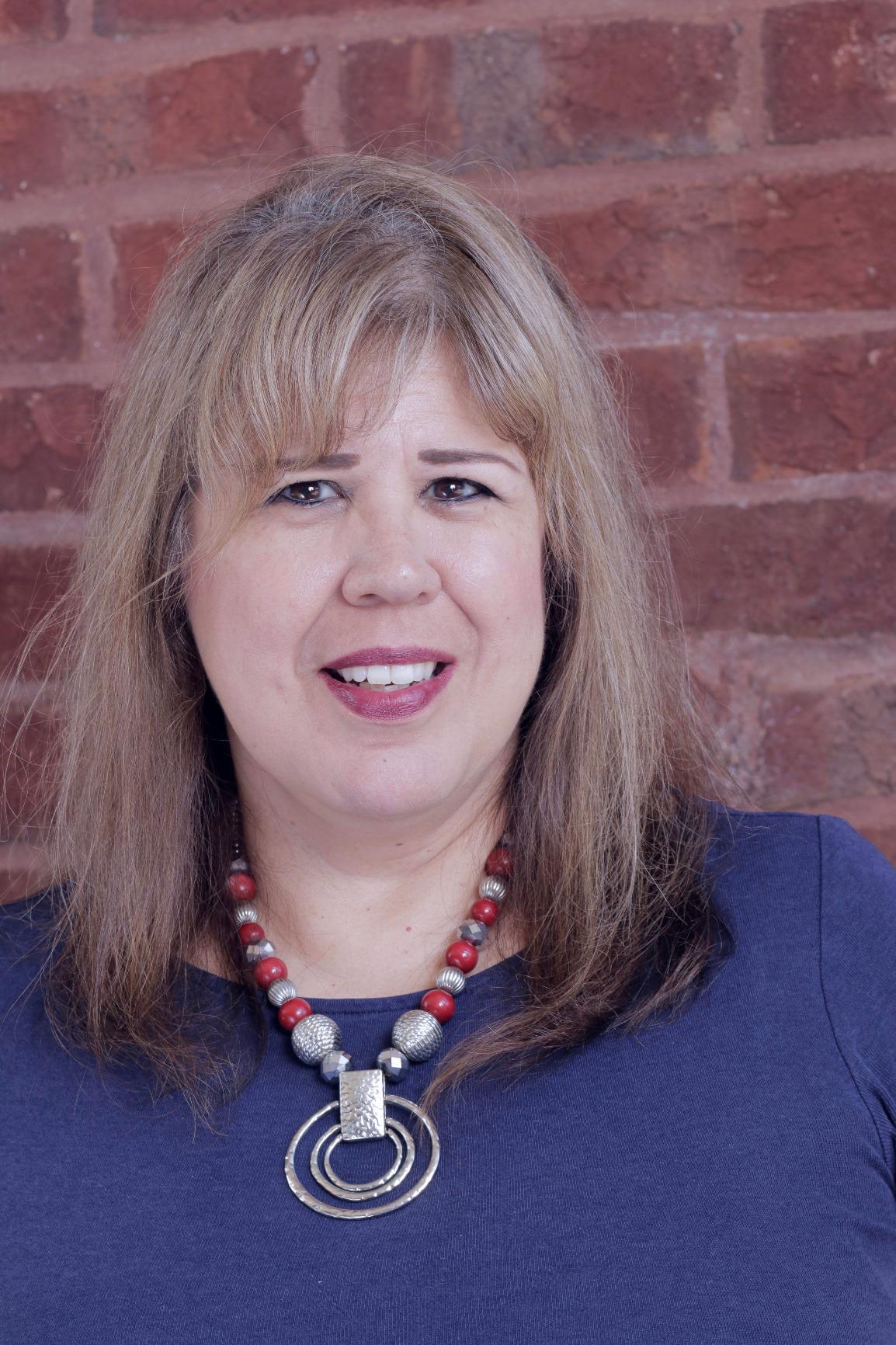 Selens 32 Inch (80cm) Reflector Photography, Collapsible Light Reflector with Carrying Case, 5 in 1 Handle Reflector for Photography Photo Studio Lighting -Translucent, Silver, Gold, White and Black customer photo 2