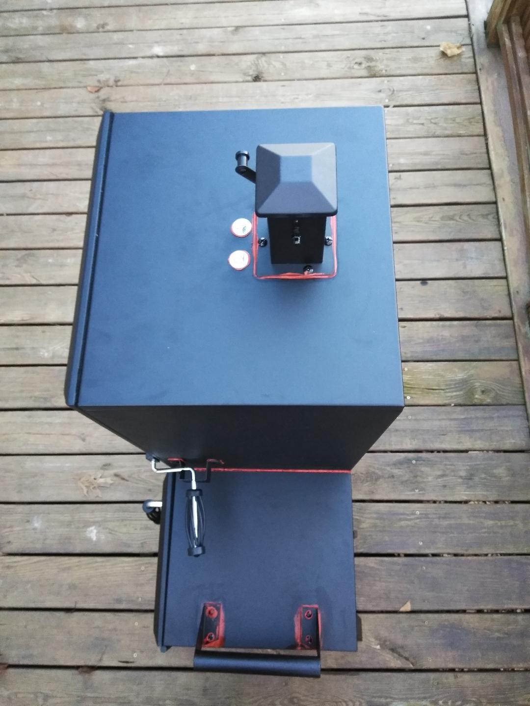 Dyna-Glo DGO1890BDC-D Wide Body Vertical Offset Charcoal Smoker, Black customer photo 1