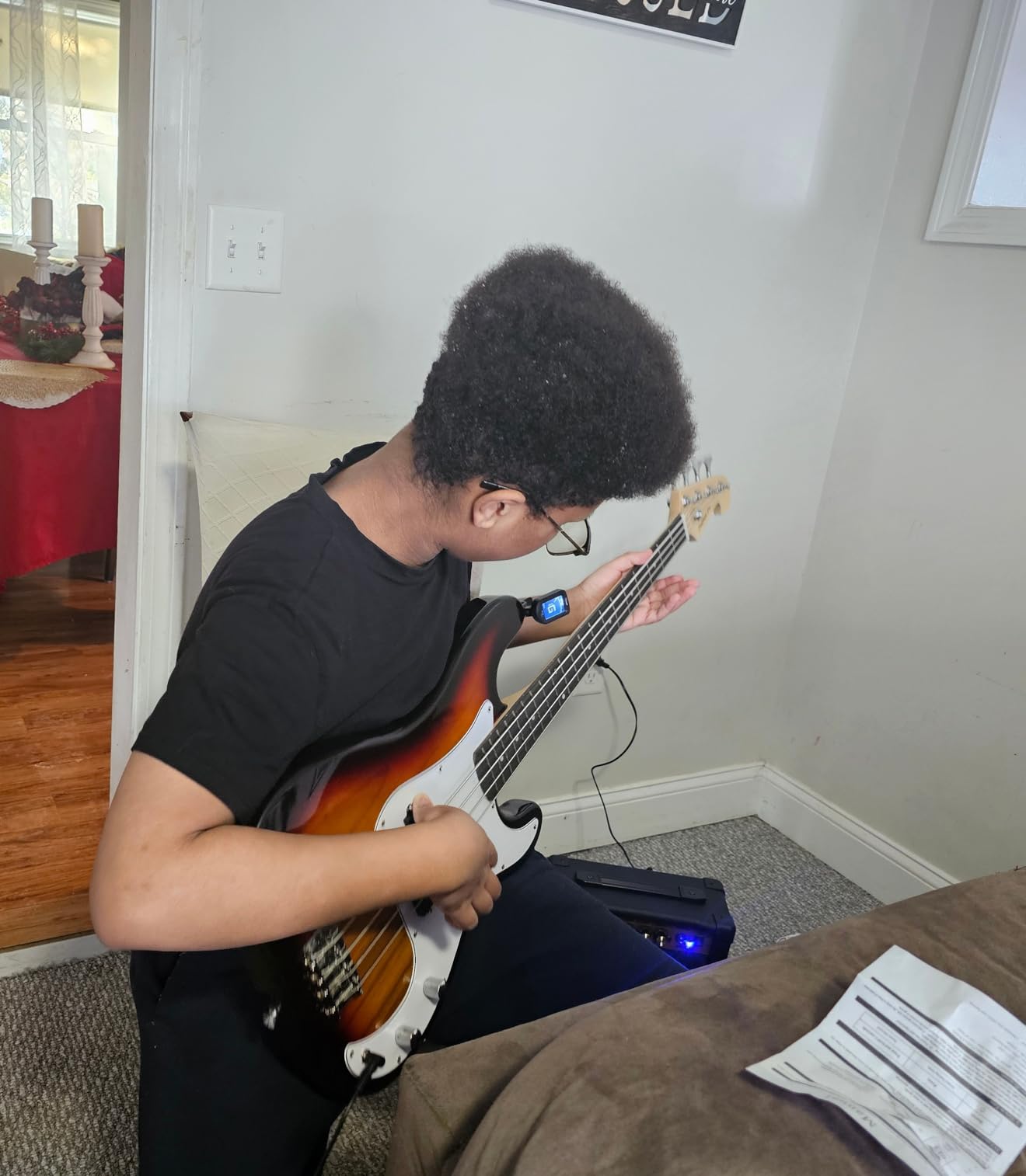 Stedman Beginner Series Bass Guitar Bundle with 15-Watt Amp, Gig Bag, Instrument Cable, Strap, Strings, Picks, and Polishing Cloth customer photo 1