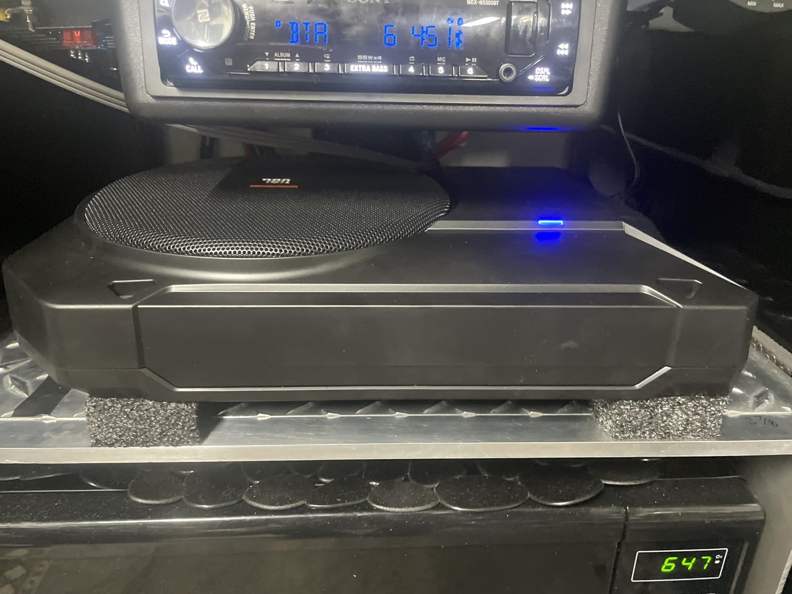 JBL BassPro SL 8-inch 125W RMS Powered Under-Seat Compact Subwoofer Enclosure System (250 watts Peak: 125 watts RMS), Black customer photo 2