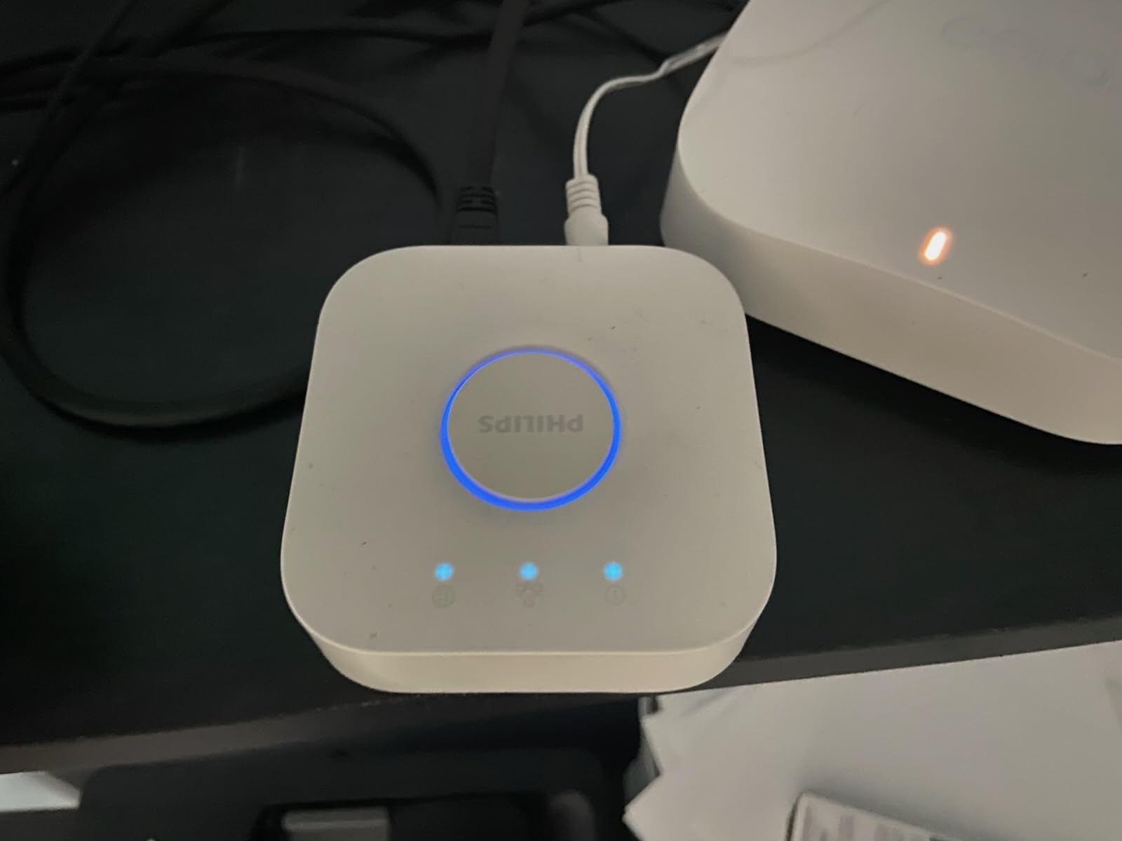 Philips Hue Bridge, Unlock the Full Potential of Hue Bridge System, Multi-Room and Out-of-Home Control, Create Automations and Zones, Smart Lighting Hub, Works with Voice and Matter-Compatible customer photo 2