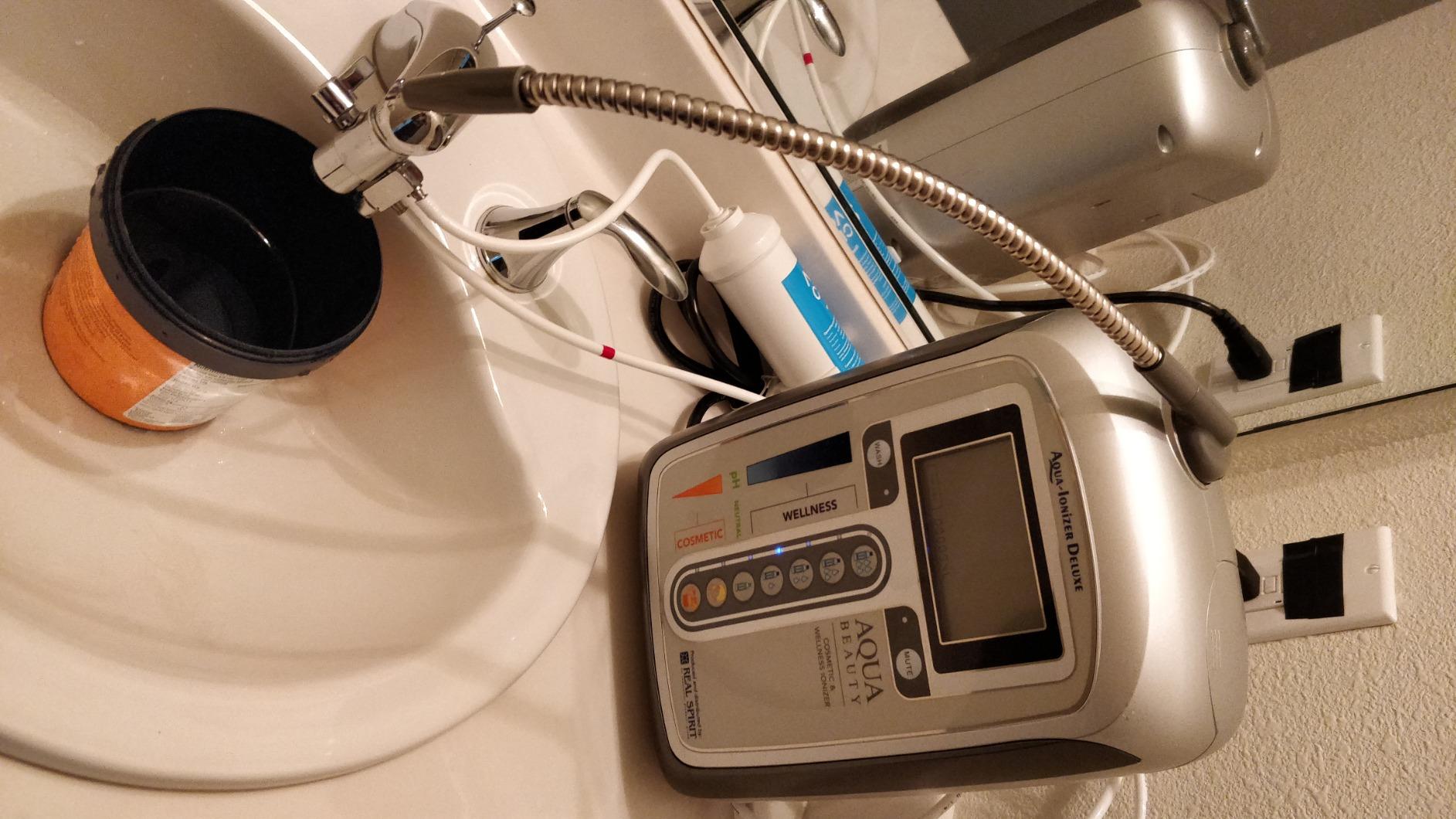 Aqua Ionizer Deluxe 5.0 | Water Ionizer | 7 Water Settings | Home Alkaline Water Filtration System | Produces pH 4.5-10.5 Alkaline Water | Up to -600mV ORP | 4000 Liters Per Filter customer photo 1