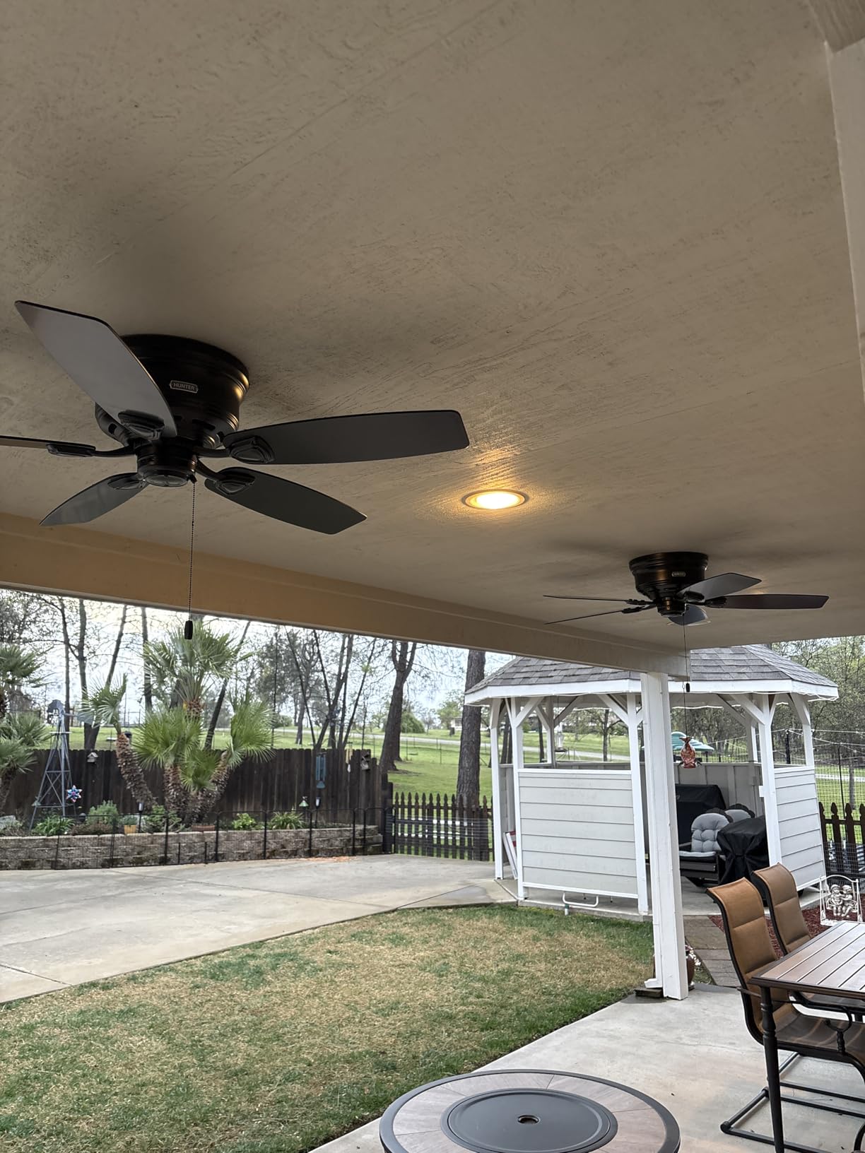 Hunter 52 inch Outdoor or Indoor Ceiling Fan No Light with Pull Chain - Black Ceiling Fan without Light, Standard Mount, 5 Blades, For Patio, Porch, Living Room customer photo 2