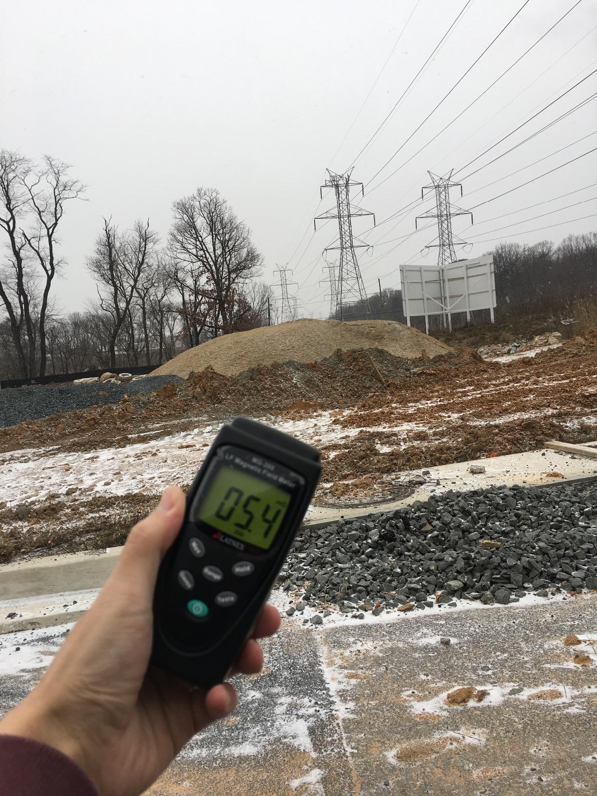 LATNEX MG-300 LF Magnetic Field Meter, Measures EMF from High-Power Transmission Lines, Appliances, Electrical Wires - Perfect for EMF Home Inspections customer photo 1