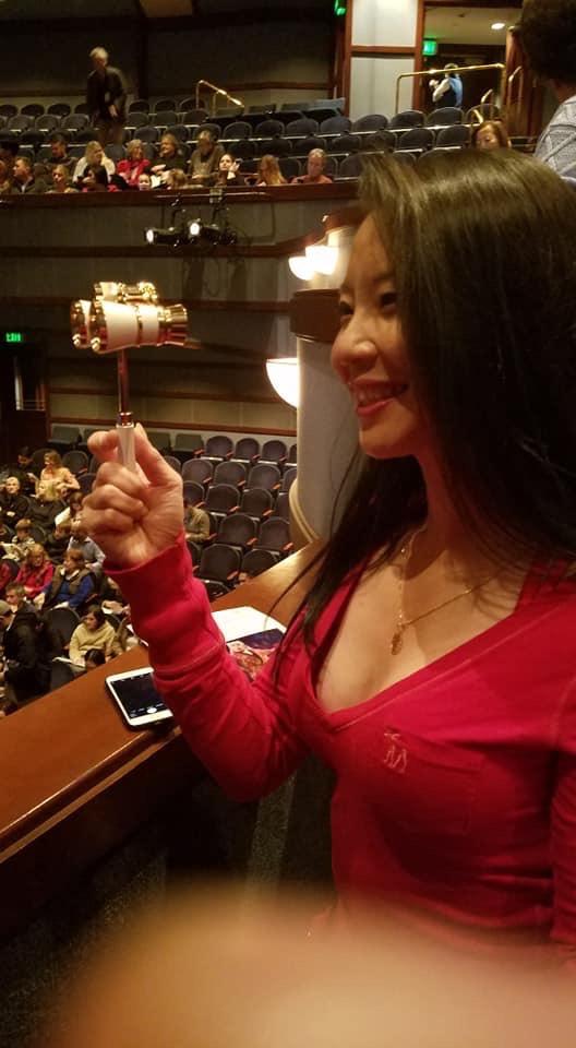 Aomekie Opera Glasses Binoculars 3X25 Theater Glasses Mini Binocular Compact with Chain for Adults Women in Musical Concert（Gold） customer photo 1