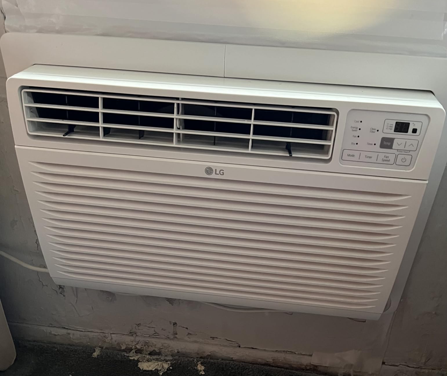 LG 10,000 BTU Through the Wall Air Conditioner, 115V, Cools up to 440 Sq. Ft. for Bedroom, Living Room, Apartment, with Remote, 3 Cool & Fan Speeds, Wall AC Unit, White customer photo 1