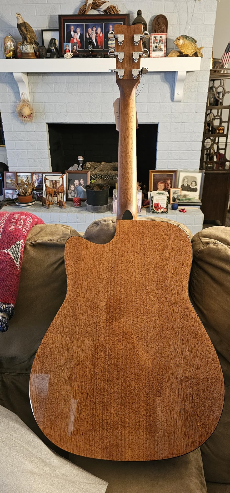 Yamaha FGX800C Solid Top Cutaway Acoustic-Electric Guitar, Dreadnought customer photo 1