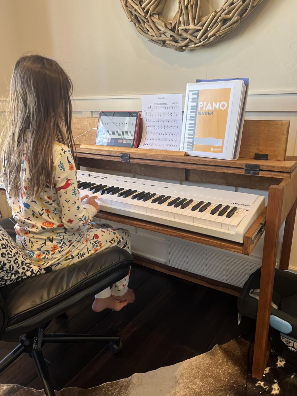 Alesis Recital - 88 Key Digital Piano Keyboard with Semi-Weighted Keys, 2x20W Speakers, 5 Voices, Split, Layer and Lesson Mode, FX and Piano Lessons customer photo 1