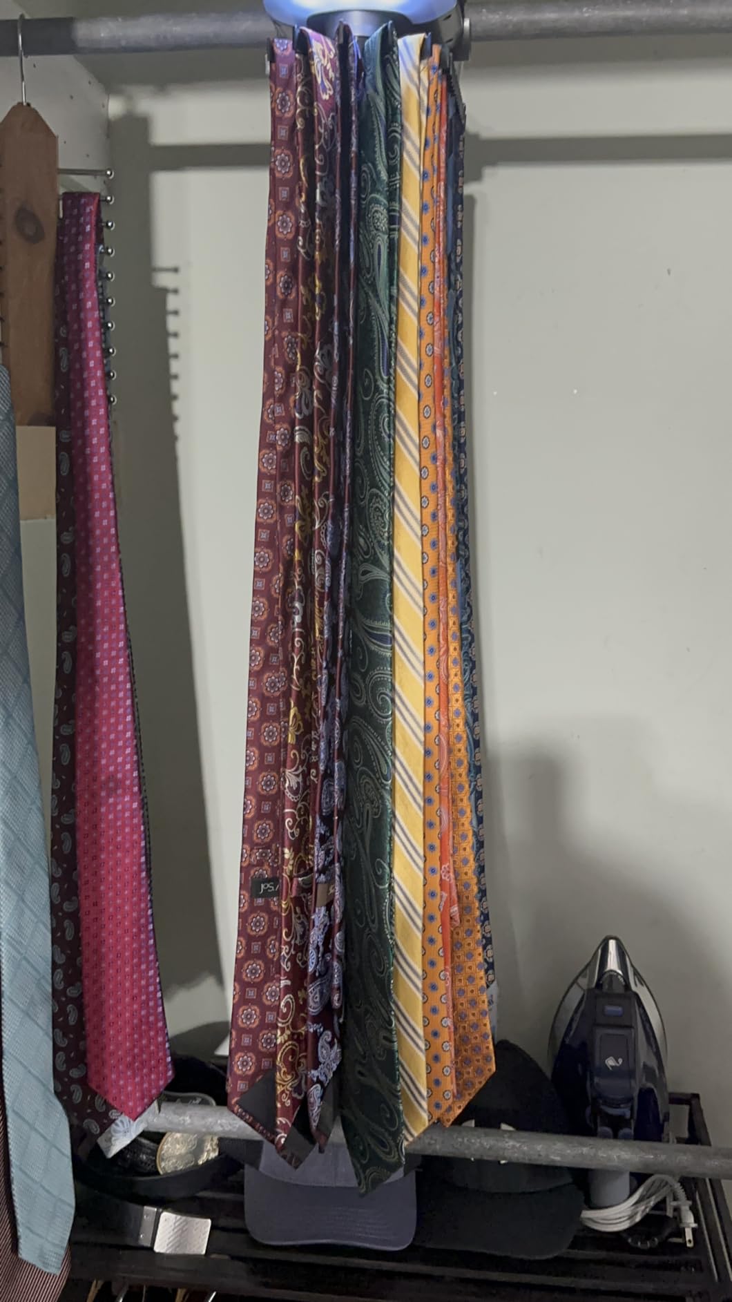 Primode Motorized Tie Rack Stores Up to 50 Ties- Closet Organizer, Holds & Displays Up to 50 Ties Or Belts, Rotation Operates with Batteries. Great Gift Idea for Fathers Day customer photo 1
