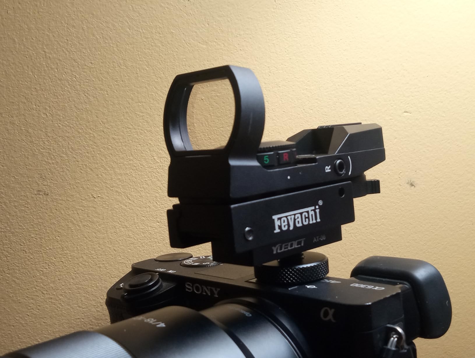 Feyachi Reflex Sight - Adjustable Reticle (4 Styles) Both Red and Green in one Sight! customer photo 1