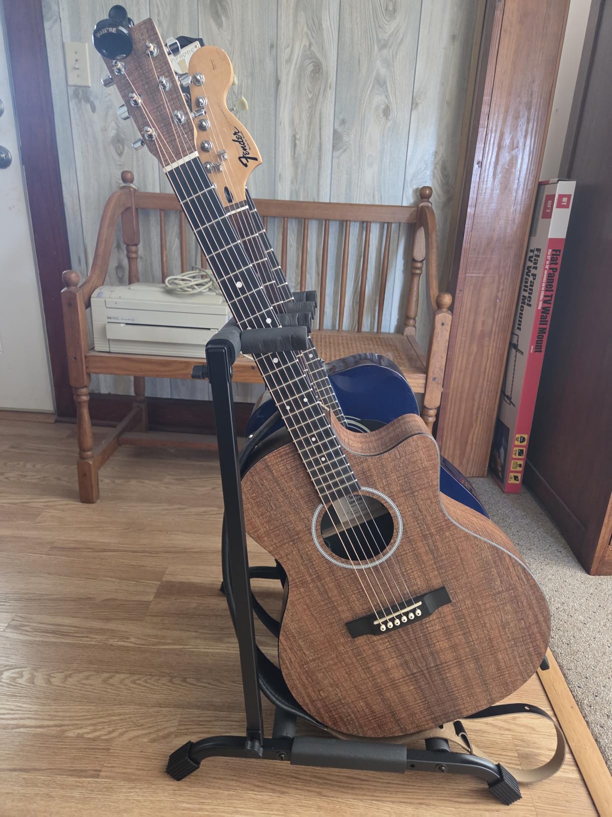 Gator Rok-It Multi Guitar Stand Rack with Folding Design, Holds up to 5 Electric or Acoustic Guitars (RI-GTR-RACK5) customer photo 2