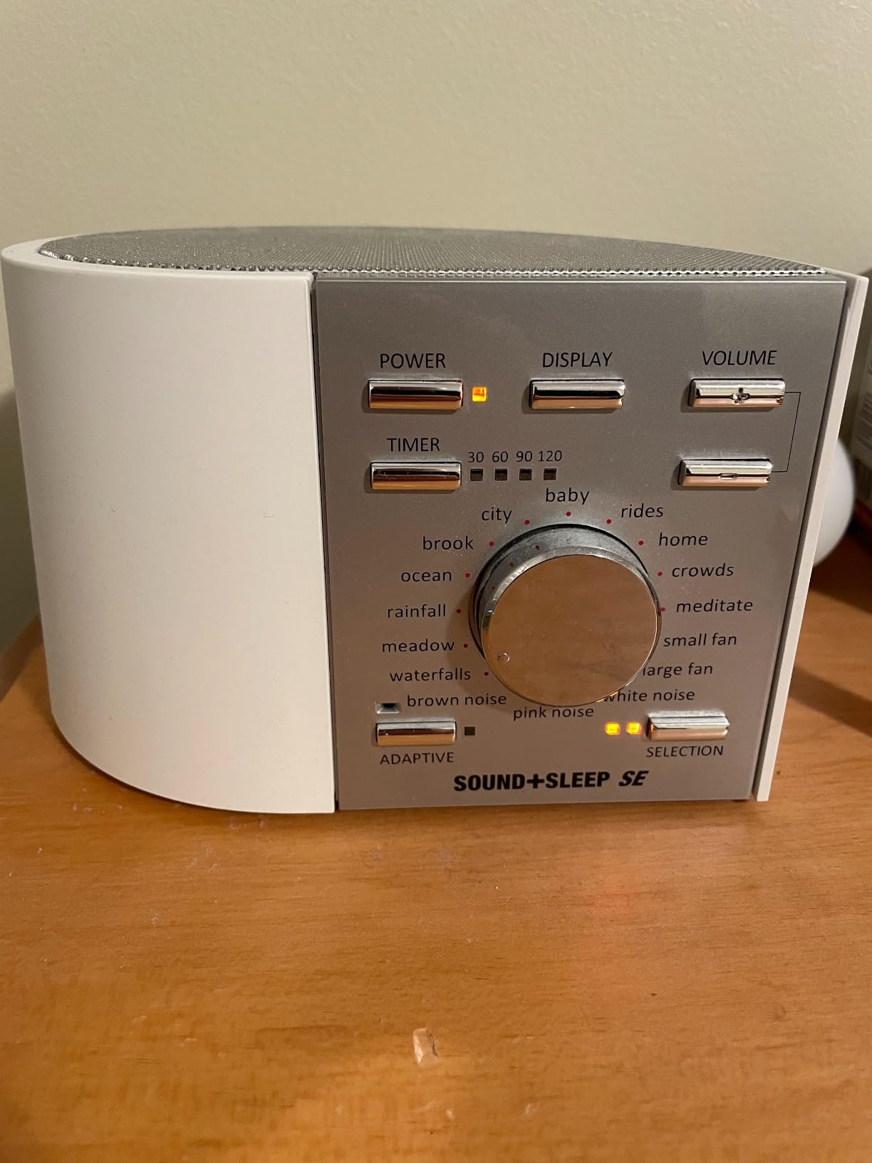 Sound + Sleep SE Noise Machine - White Noise Machine - Non-Looping Environmental/Nature Sounds for Sleep & Relaxation - with Timer & Headphone Jack - White/Silver customer photo 1