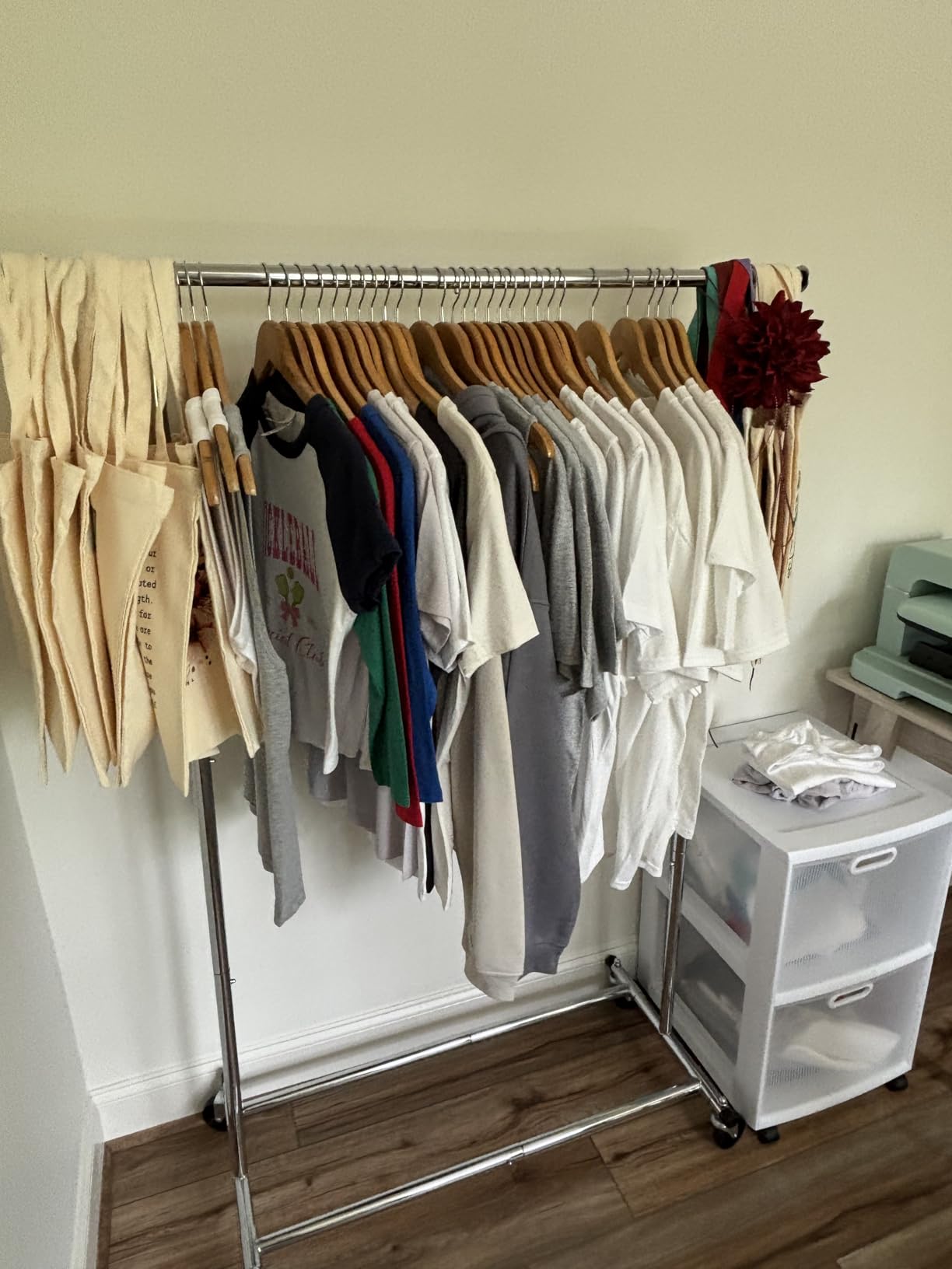 Simple Houseware Heavy Duty Clothing Garment Rack, Holds Up to 150 lbs, 42 to 67 Inches Extendable Rod, Chrome customer photo 1