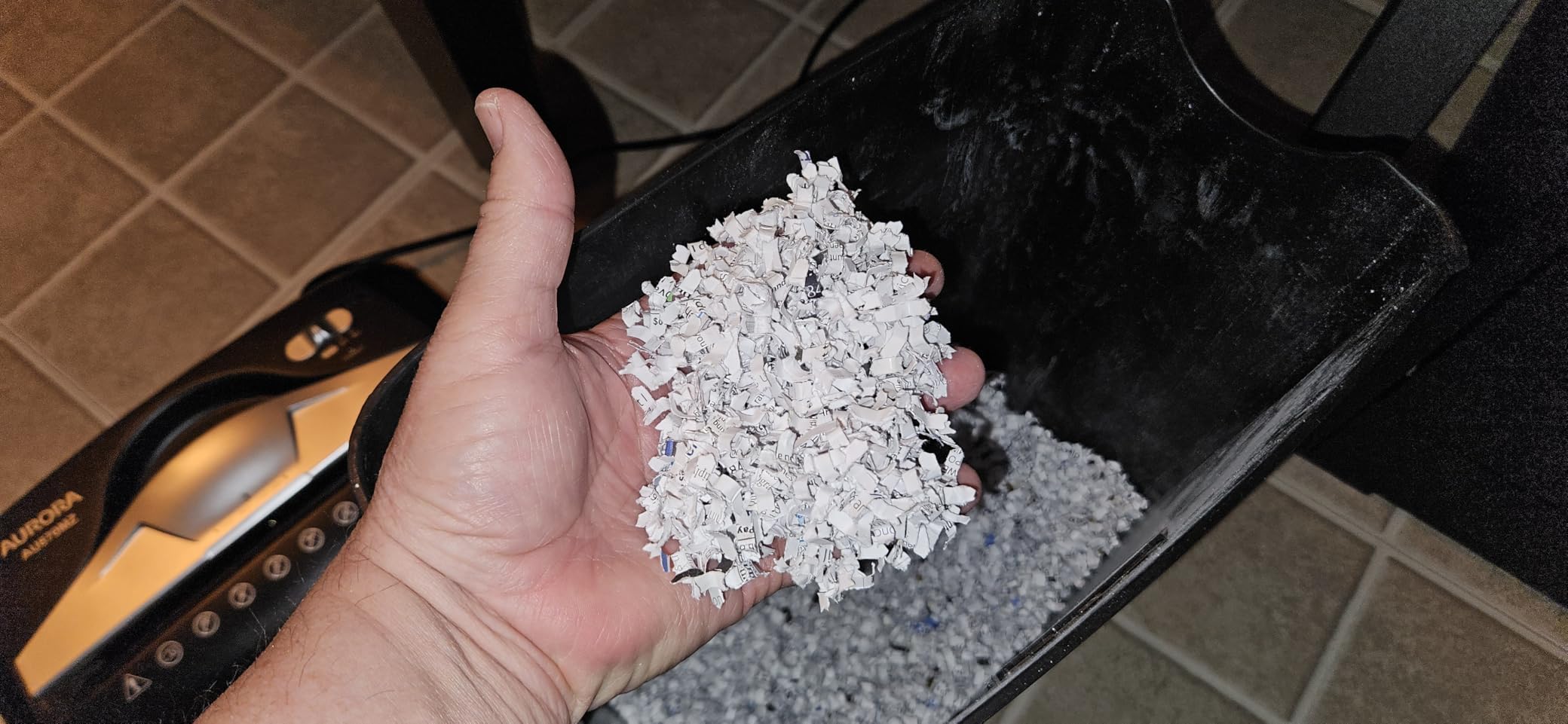 Aurora AU870MA High-Security 8-Sheet Micro-Cut Paper Credit Card Shredder Black customer photo 1