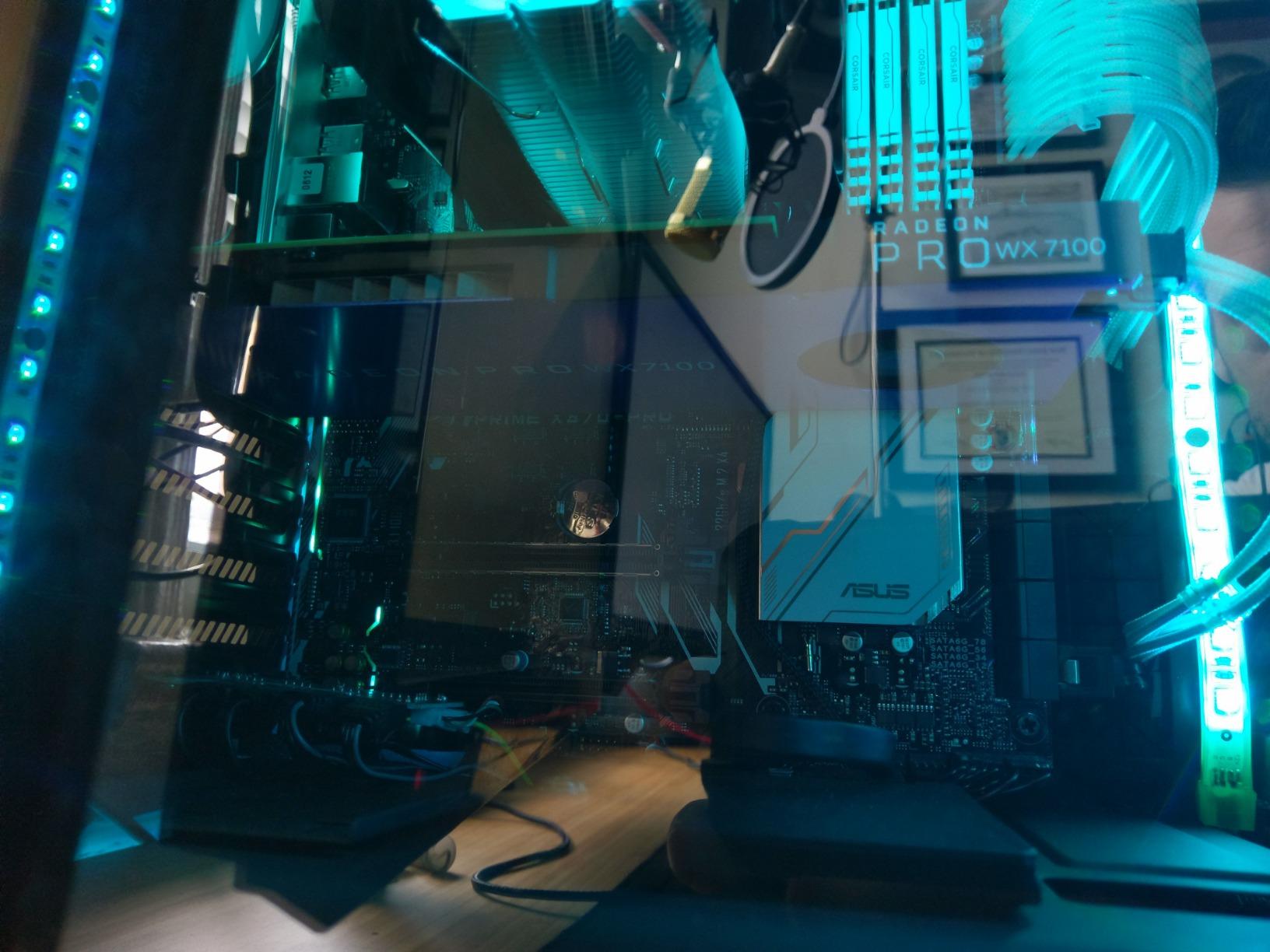 AMD Radeon Pro WX 7100 100-505826 8GB 256-bit GDDR5 Video Cards - Workstation customer photo 2