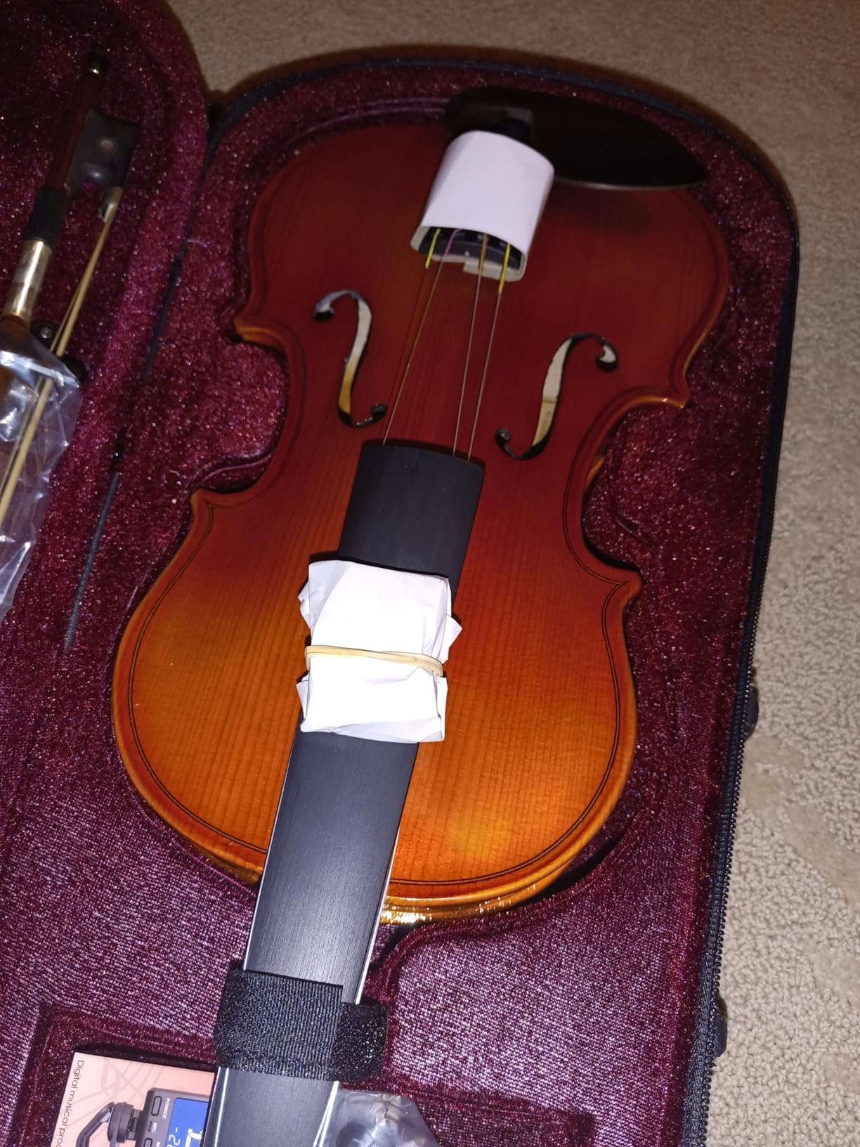 Mendini by Cecilio Violin 4/4 Full Size Set For Beginners - Hand Carved Acoustic Violins Set - Fiddle Solidwood Kit with Hard Case, Two Bows, Tuner, Rosin, Shoulder Rest, Extra Strings, Lesson Book customer photo 1