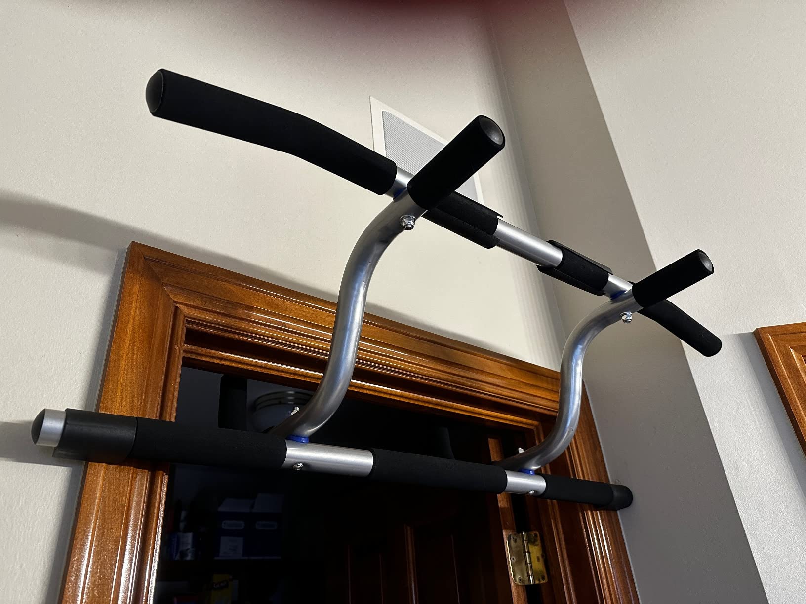 Ultimate Body Press XL Doorway Pull Up bar with Elevated bar & Adjustable Width customer photo 1