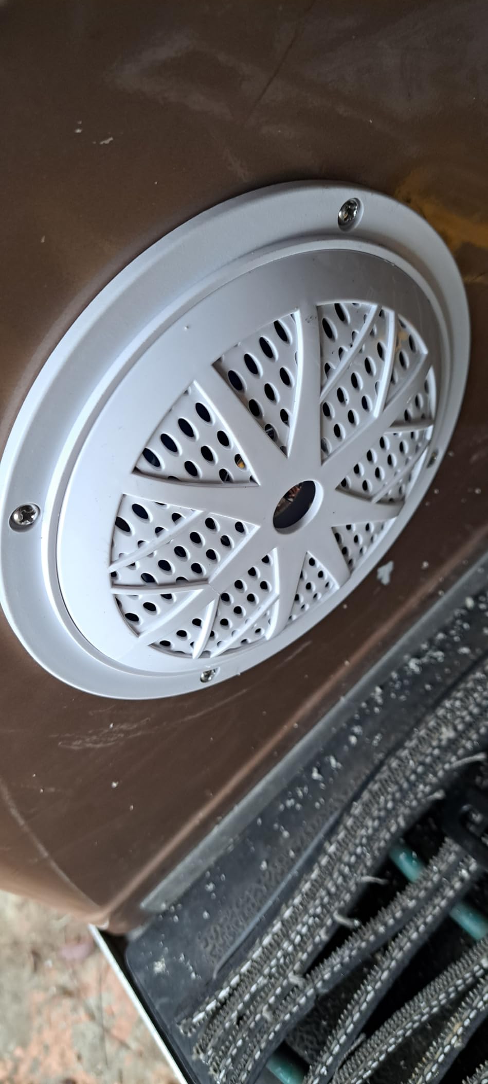 Pyle Marine Receiver & Speaker Kit - In-Dash LCD Digital Stereo Built-in Bluetooth & Microphone w/ AM FM Radio System 5.25'' Waterproof Speakers (2) MP3/USB/SD Readers & Remote Control - PLMRKT36WT customer photo 1