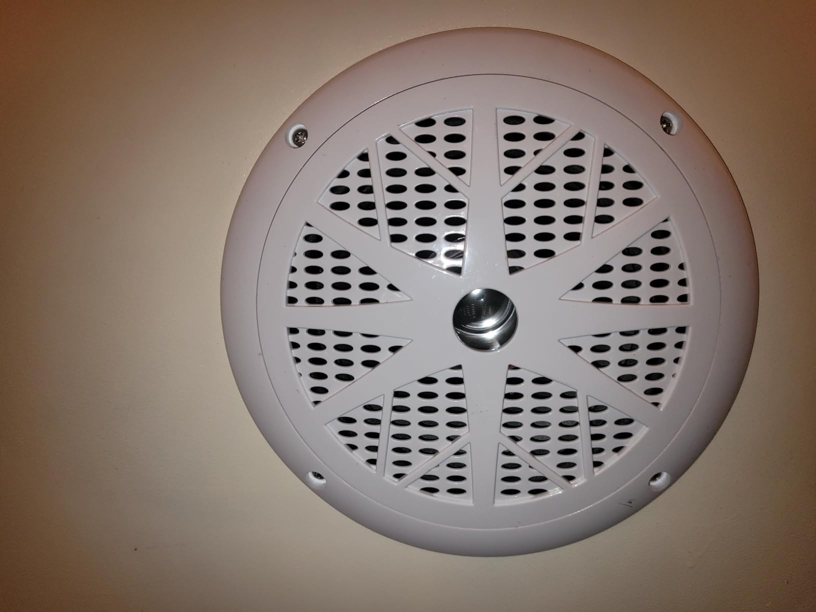 Pyle Marine Radio Receiver Speaker Set 12v Single Din Style Bluetooth Compatible Waterproof Digital Boat In Dash Console System with Mic 4 Speakers, Remote Control, Wiring Harness PLMRKT38W (White) customer photo 1