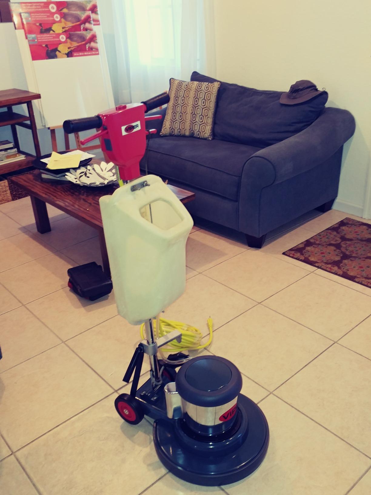 VN1715 Venom Series Low Speed Buffer, 17