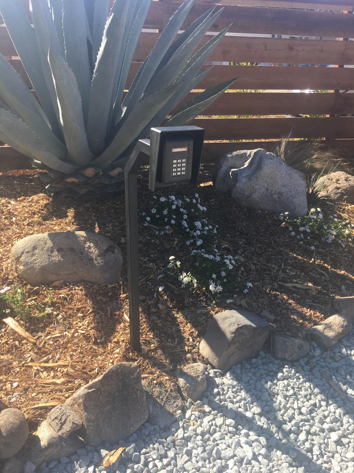 LiftMaster KPW5 Wireless 5 Code Commercial Keypad customer photo 2