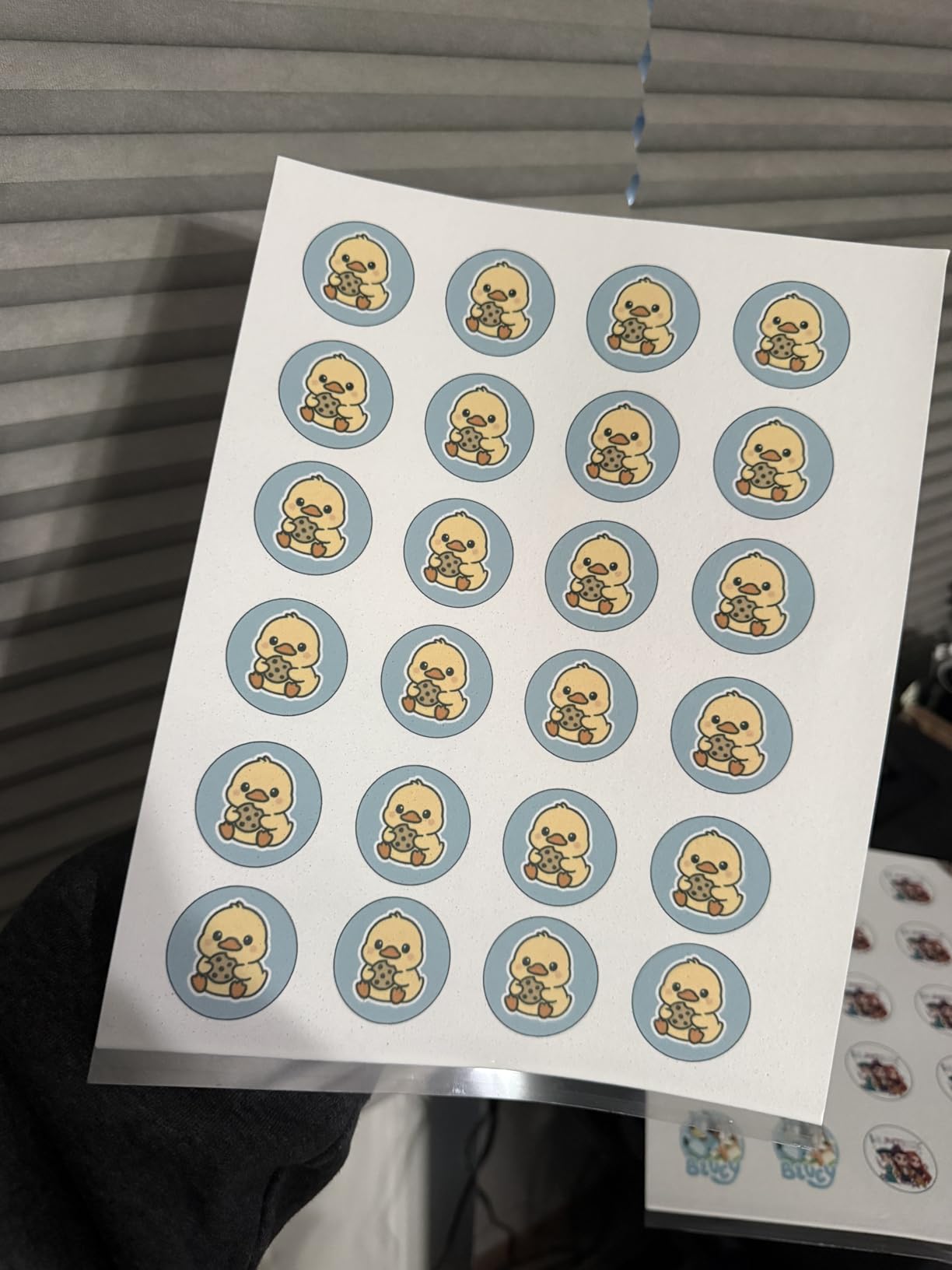 paper2eat Frosting Sheets Premium 8.5 x 11 - 24 count - White Edible Icing Sheets - Kosher Certified customer photo 2