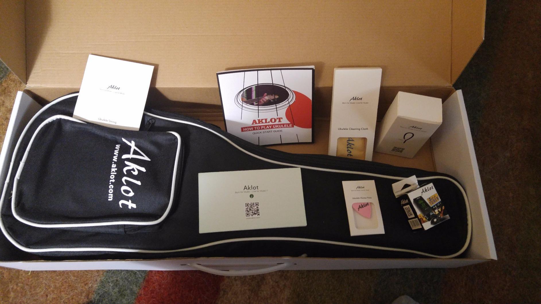 Ukulele, AKLOT Soprano Ukelele Solid Mahogany 21 inch for Professional Beginners Adults Kit with Free Online Lesson and Uke Accessories customer photo 2