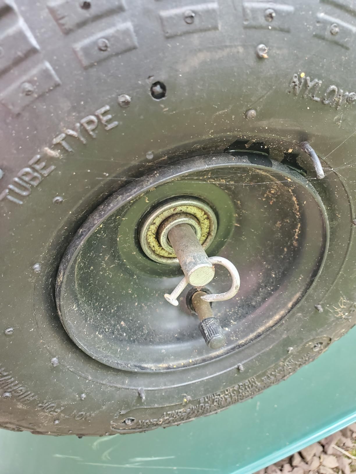 70019 Garden Barrow Dual-Wheel Residential Wheelbarrow Garden Cart customer photo 2