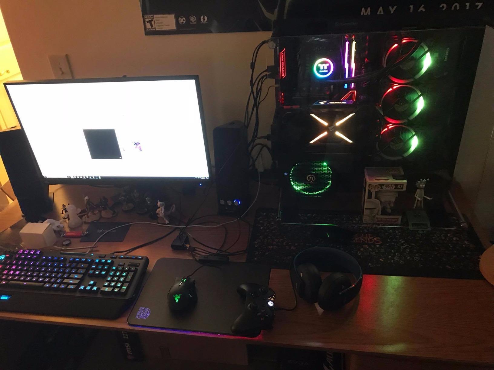 Thermaltake Floe 240mm, 16.8 Million Color Software Enabled (TT RGB Plus/Alexa/Razer Chroma), AMD (AM5/AM4)/Intel (LGA 2066/1200), AIO CPU Liquid Cooler customer photo 2