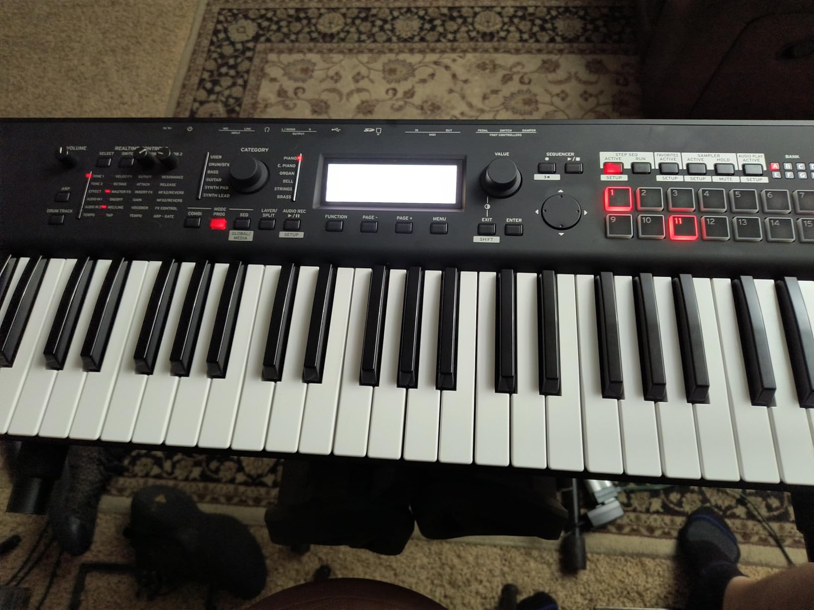 Korg Kross 2-61 61-Key Synthesizer Workstation customer photo 1