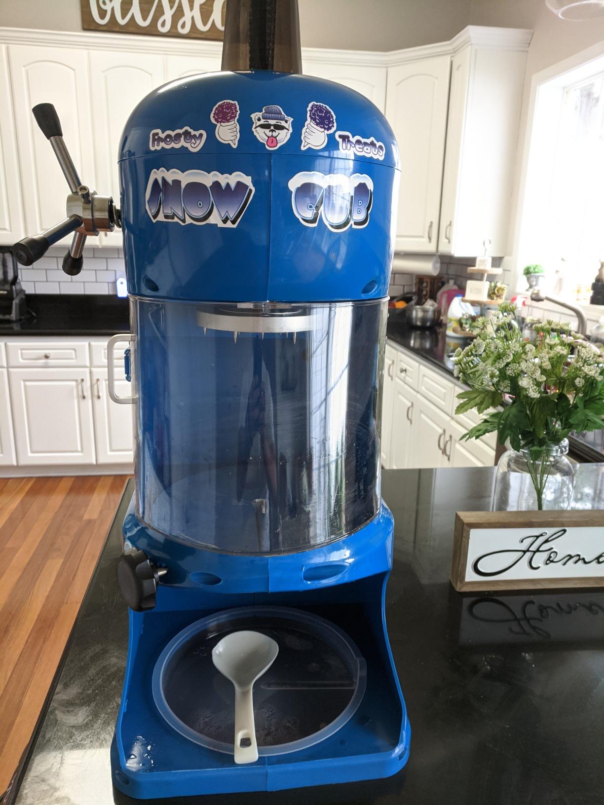 Snow Cone Machine - Electric Block Ice Shaver and Snow Cone Maker with Adjustable Blades for Parties, Events, and More by Great Northern Popcorn customer photo 1