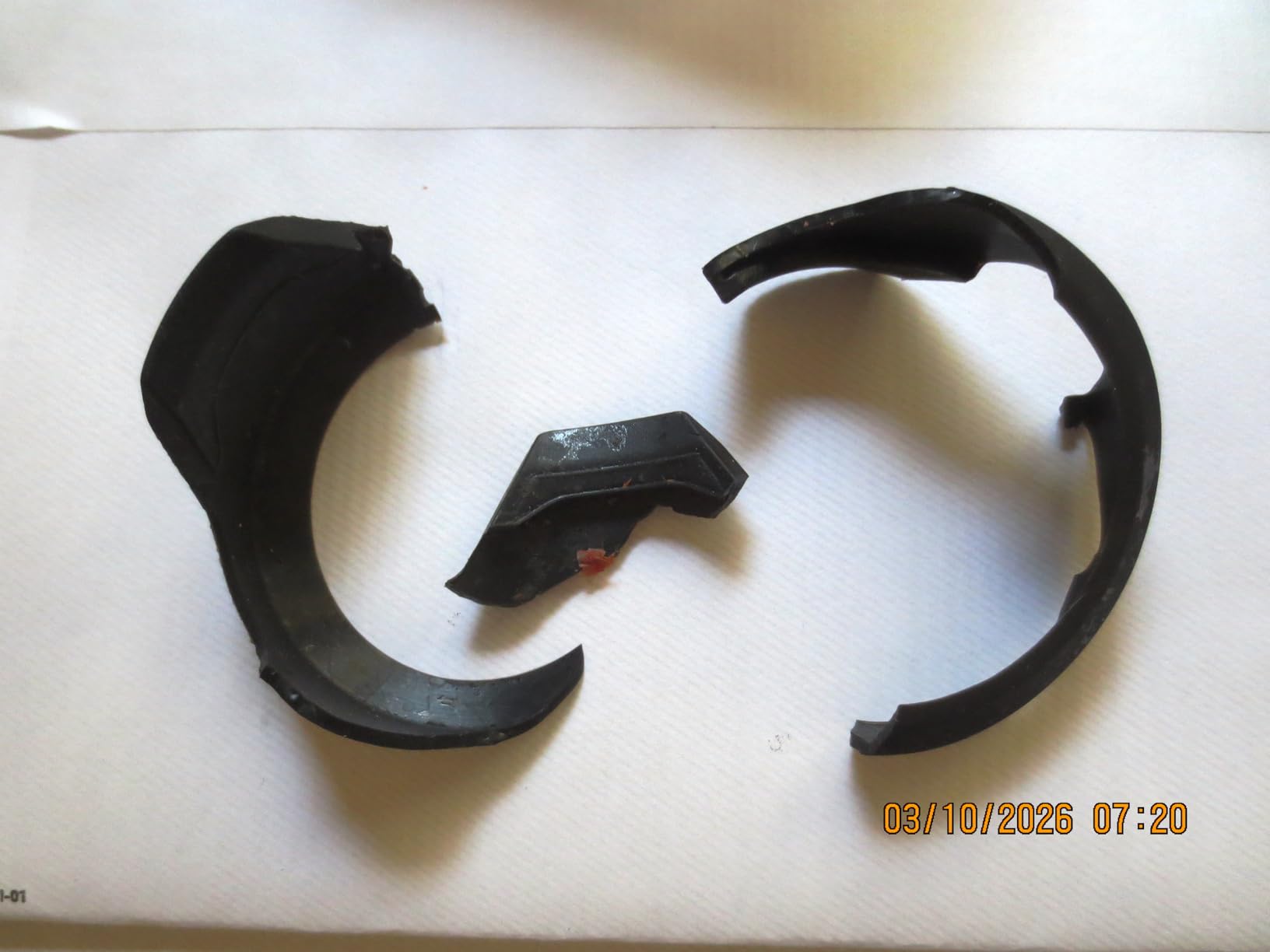 MuellerLiving Ultra-Stick Immersion Hand Blender, 500W Heavy Duty Motor, 8-Speed Turbo Setting, Includes Blending Shaft, Whisk, Milk Frother & Measuring Beaker customer photo 1