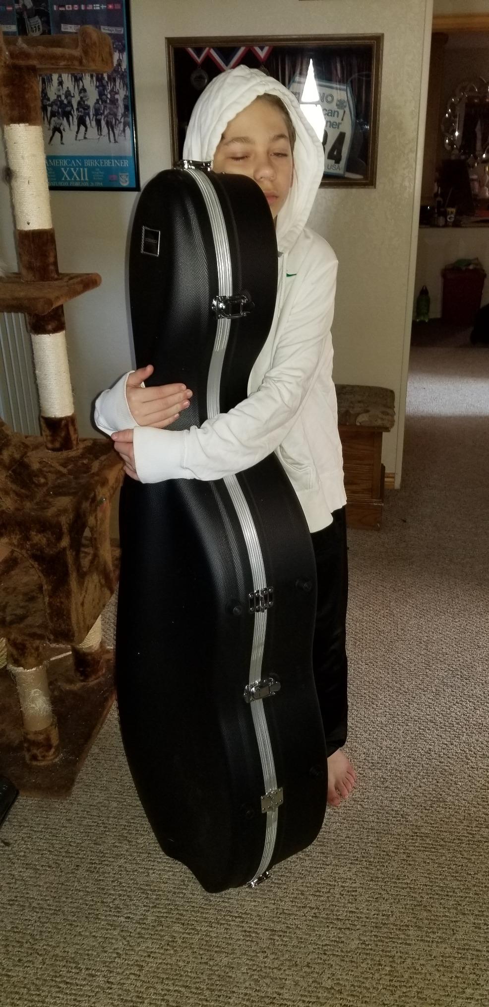 ABS Molded Cello Case with Wheels in Silver - For Both 4/4 Size and 3/4 Size customer photo 2