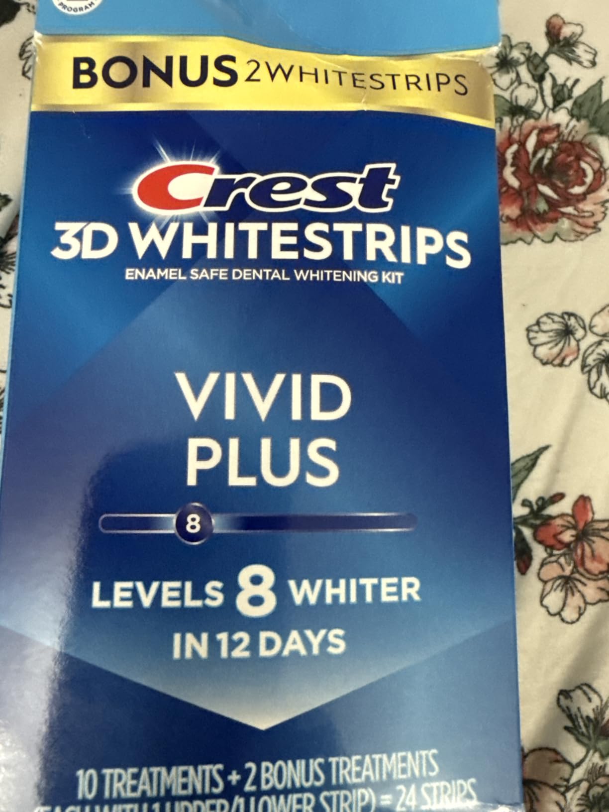 Crest 3D Whitestrips Vivid Plus, Teeth Whitening Strip Kit, 10 Treatments + 2 Bonus Treatments customer photo 2
