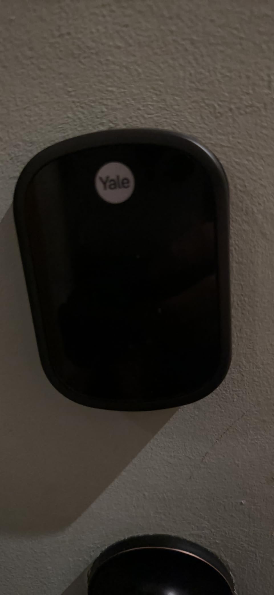 Yale Assure SL Deadbolt Lock, Oil Rubbed Bronze Keyless Entry Door Lock with Electronic Touchscreen with Keypad for Code Entry, YRD256-NR-0BP customer photo 2