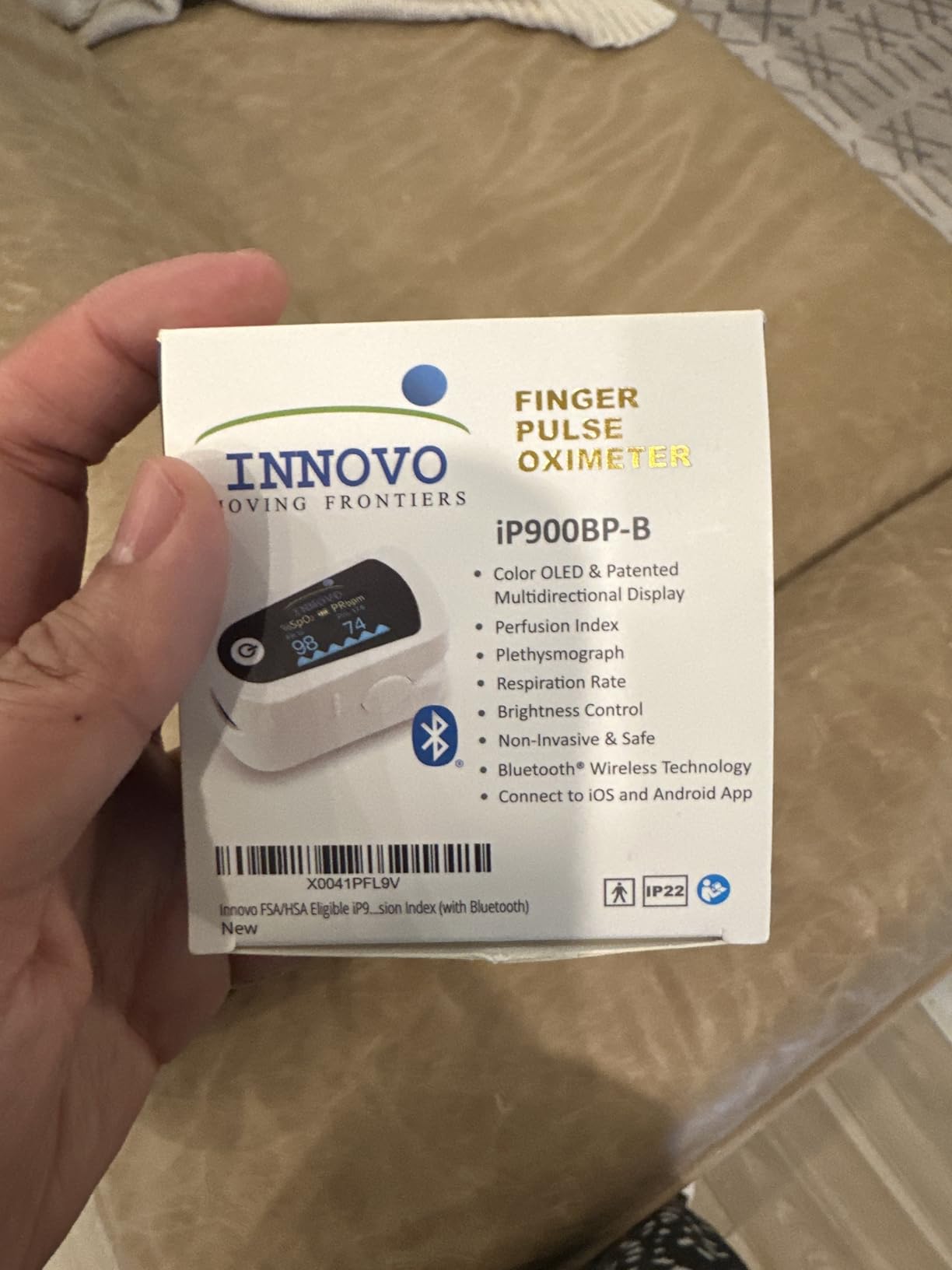 Innovo iP900BP-B Fingertip Pulse Oximeter, Blood Oxygen Monitor with Free App, Plethysmograph, and Perfusion Index (with Bluetooth) customer photo 1