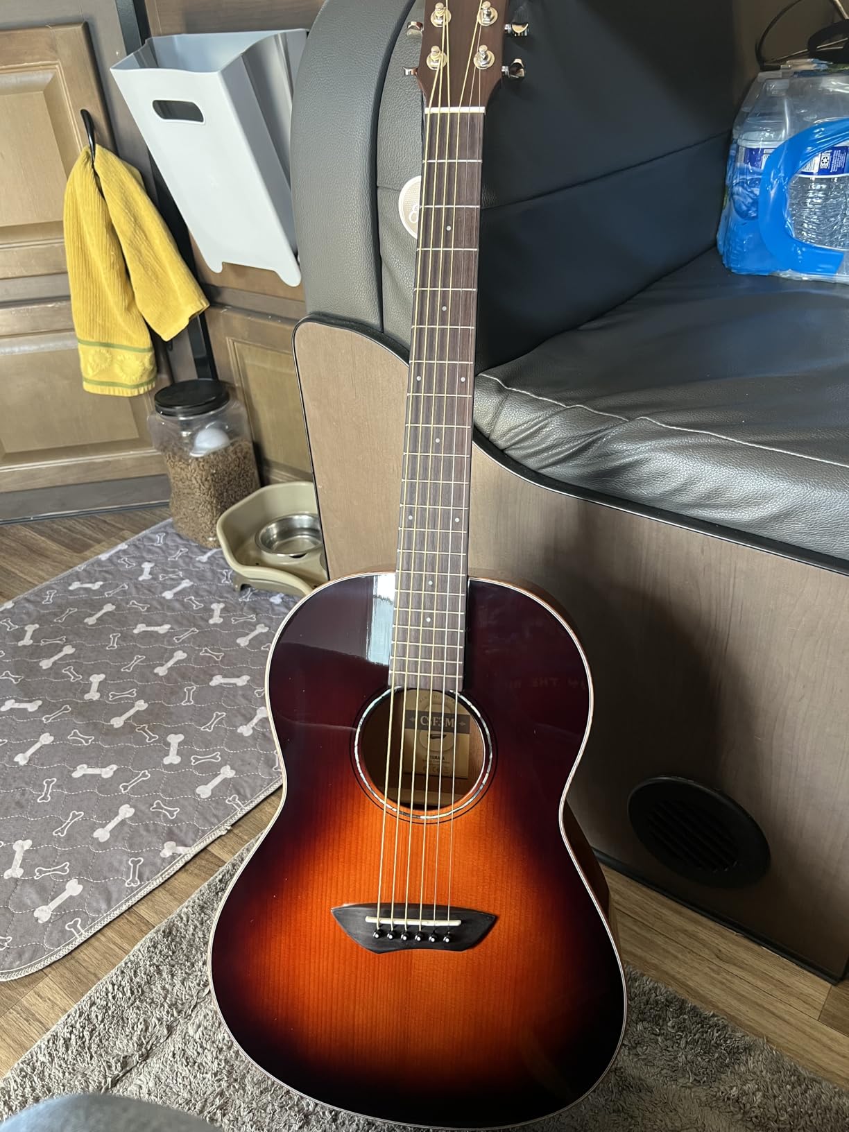 Yamaha CSF3M VN All-Solid Parlor Size Acoustic Guitar, Vintage Natural customer photo 1