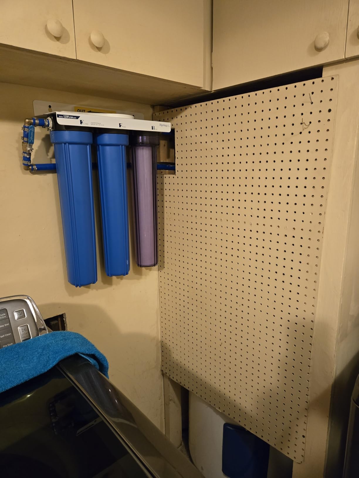 iSpring Whole House Water Filter System, Highly Reduces up to 99% Chlorine, Sediment, Taste, Odor, 3-Stage Water Filtration System w/Clear 1st-Stage Housing, Model: WCB32C, 3/4