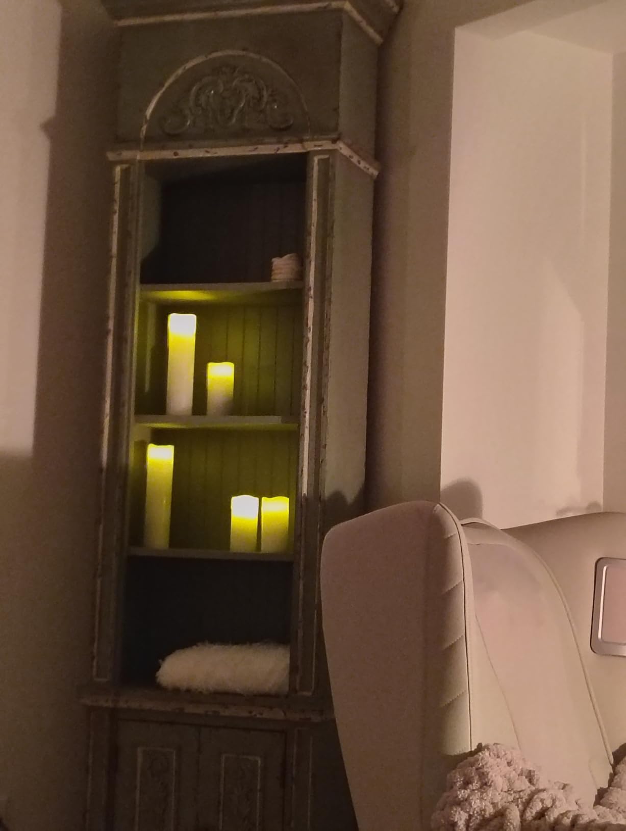 Hanzim Flameless Flickering Battery Operated Candles D2.2''*H4 5