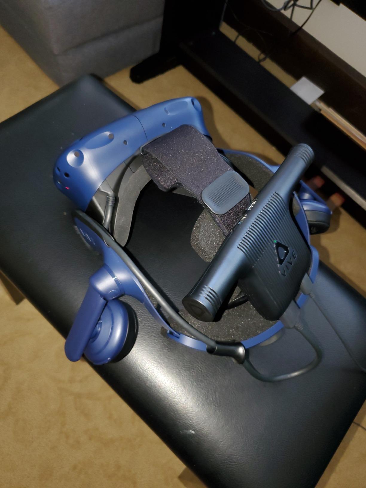 HTC VIVE Pro Virtual Reality Full System customer photo 2