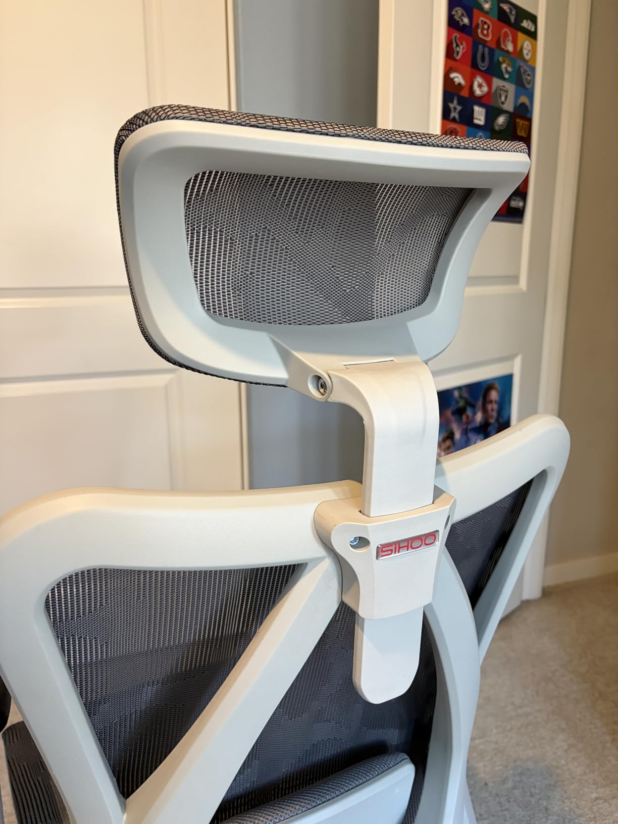 SIHOO M57 Ergonomic Mesh Office Chair, High Back Home Desk Chair with 3D Armrests, Lumbar Support and Adjustable Headrest, Comfortable Computer Chair, Big & Tall Office Chair Hold 330 LBS-Black customer photo 1