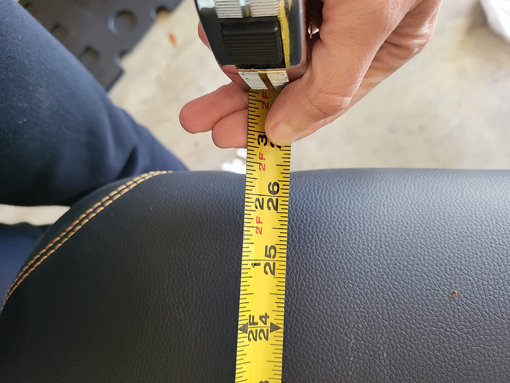 STRONGLITE Portable Massage Table Package Olympia - All-In-One Treatment Table w/ Adjustable Face Cradle, Pillow, Half Round Bolster & Carrying Case, Black customer photo 1