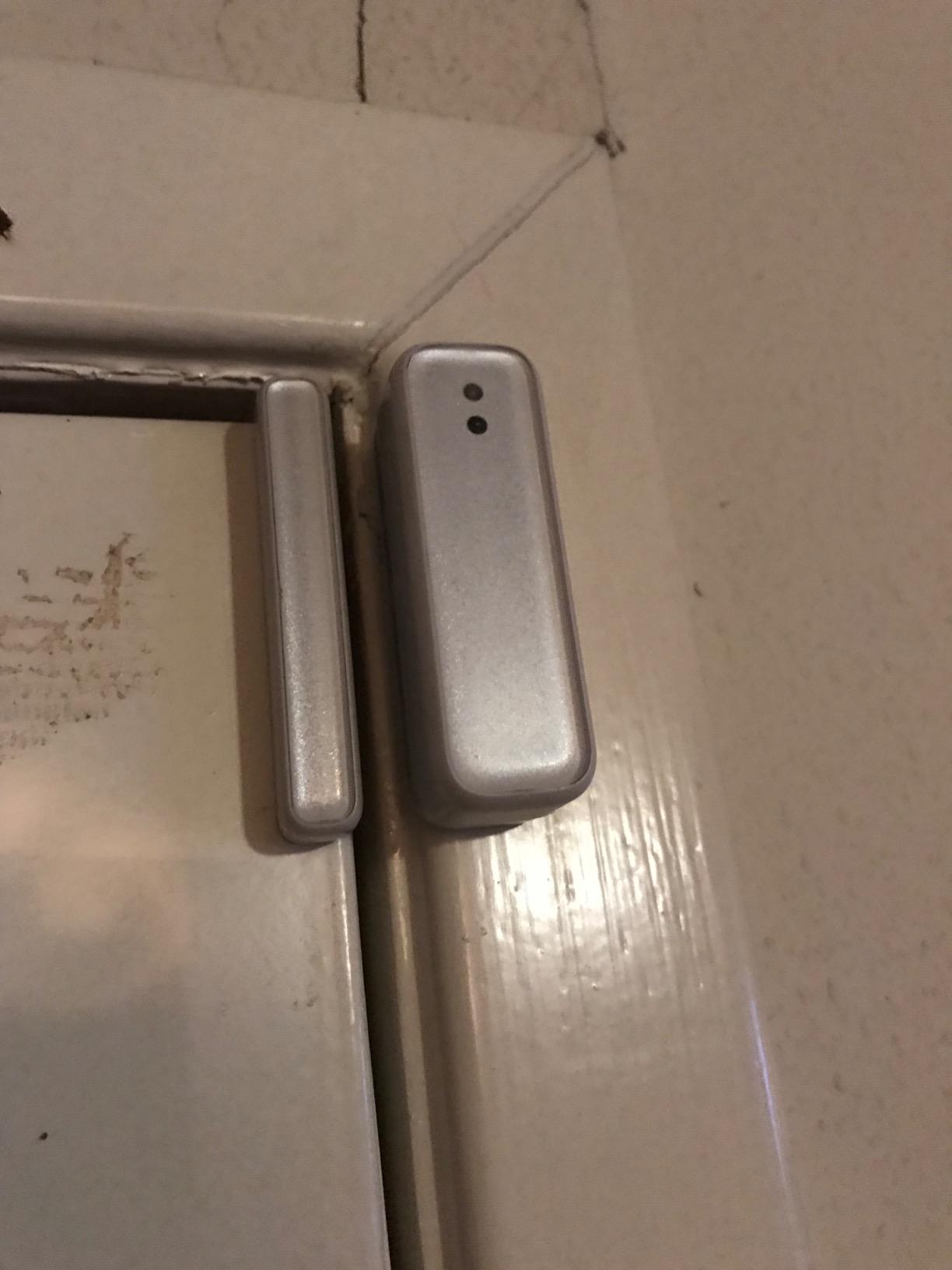 Hive Window or Door Sensor, Smart Motion Sensor for Movement Detection & Home Automation, Works with Google Home, Requires Hive Hub customer photo 1