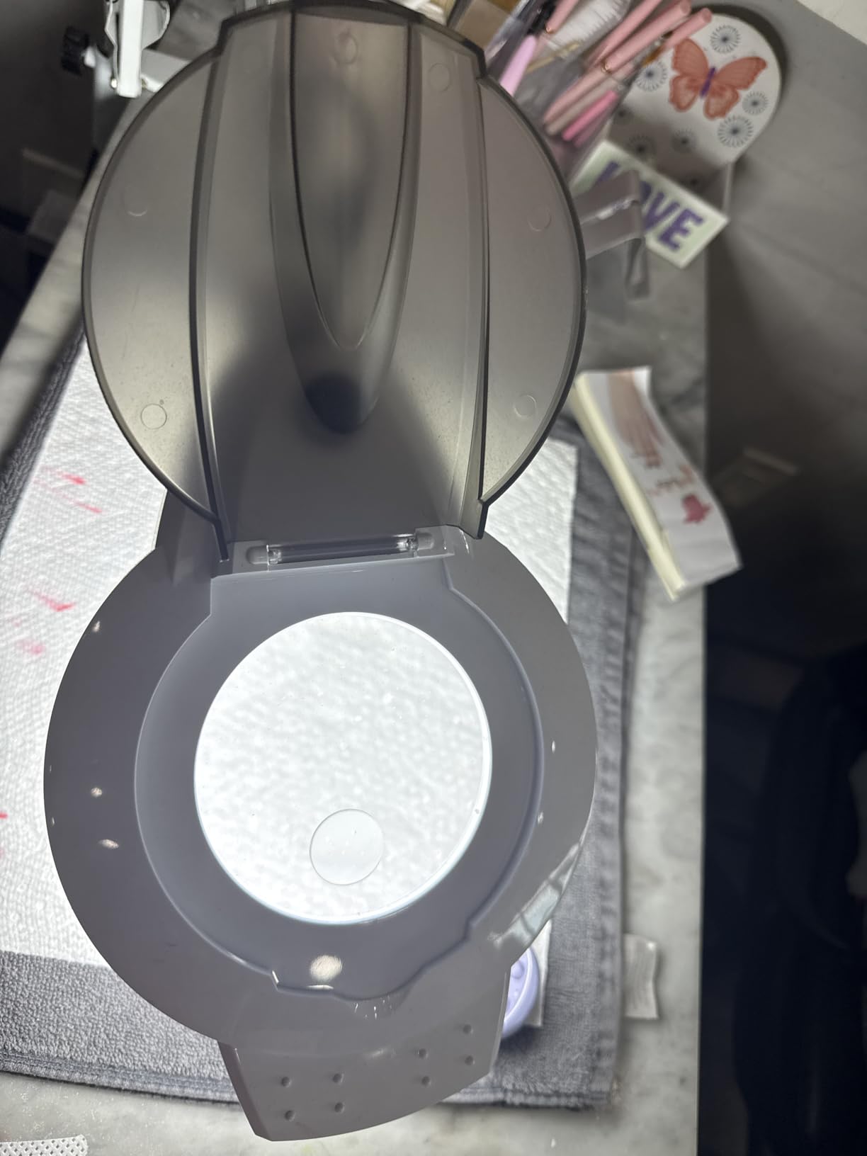 KIRKAS 10X LED Magnifying Lamp with Clamp, 2,200 Lumens Dimmable Super Bright Daylight Magnifying Glass with Light and Stand, Adjustable Swivel Arm Magnifier lamp for Reading Repair Crafts-White customer photo 1