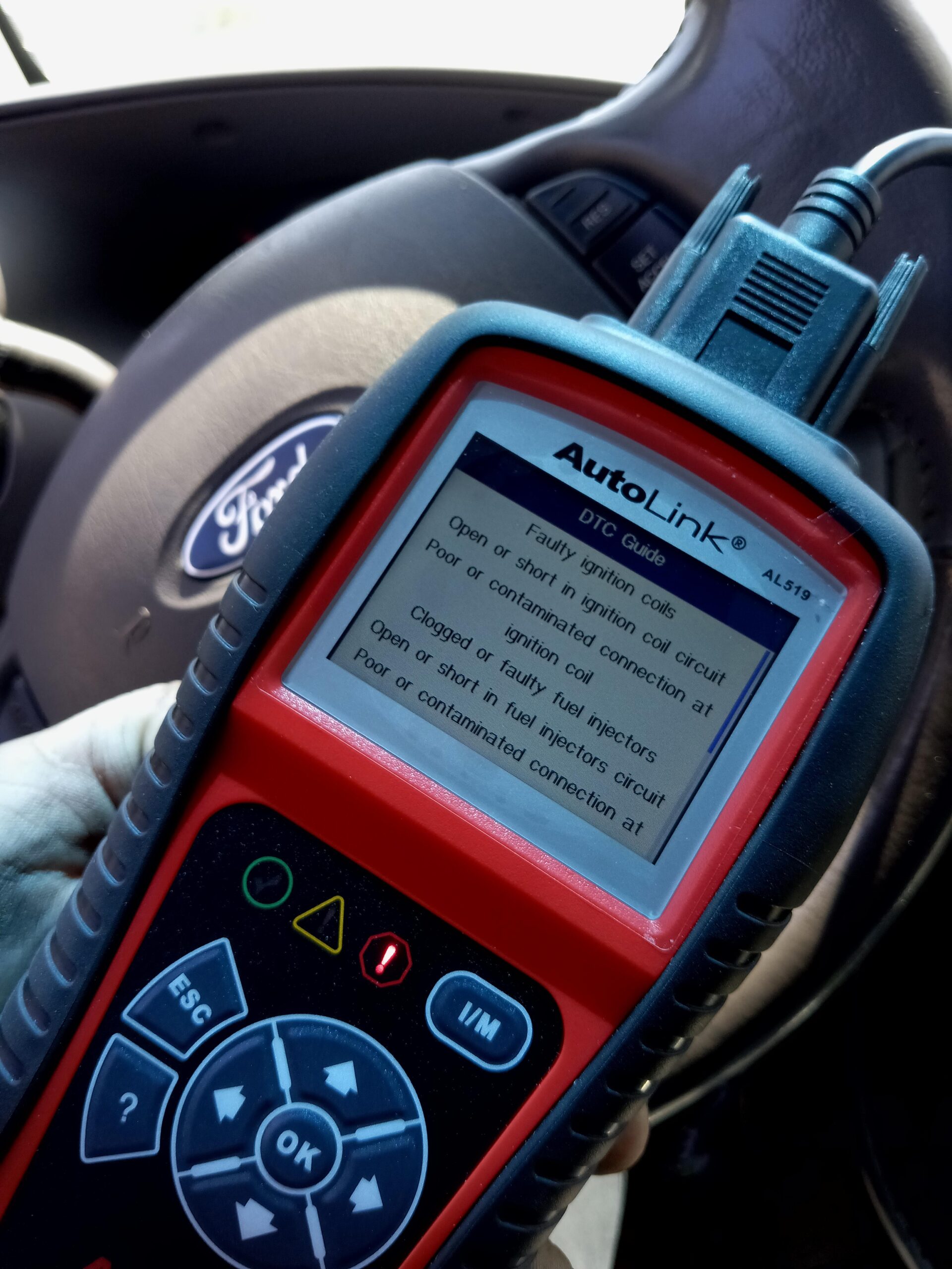 Autel AutoLink AL519 Enhanced OBD2 Scanner customer photo 1