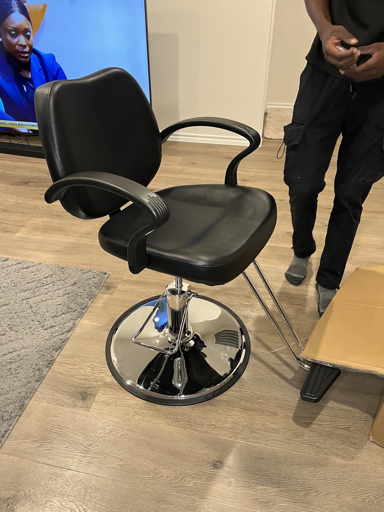Classic Hydraulic Barber Chair Styling Chair Salon Beauty Spa Equipment customer photo 2
