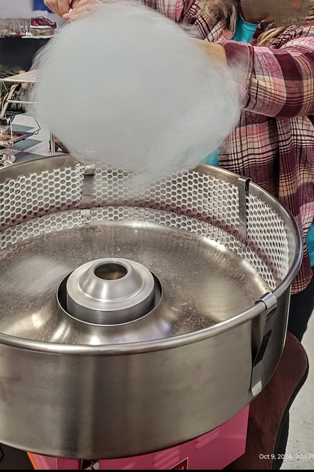 VIVO Blue 1030W Electric Cotton Candy Machine, Commercial Candy Floss Maker, 20 inch Stainless Steel Bowl with Sugar Scoop, Easy Home Use, CANDY-V001B customer photo 2