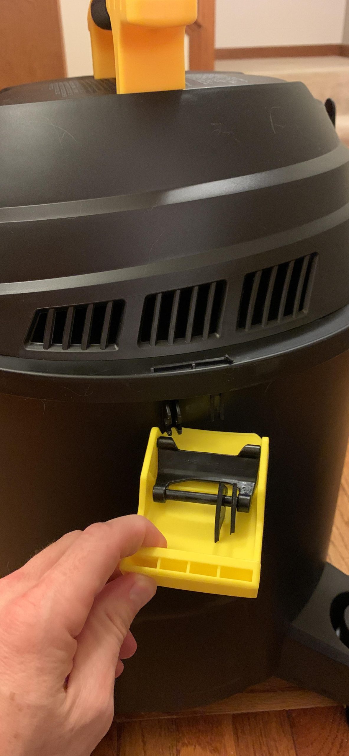 STANLEY 10 Gallon Wet Dry Vacuum, 6 Peak HP Poly Built-in Drain Shop Vac Blower with Powerful Suction customer photo 2